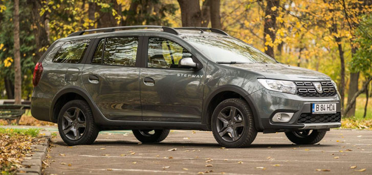 In Diesem Auto Ist Platz Fur Jeden Dacia Lodgyn 7 Personen Dinamikcar Rent A Car Kusadasi Mietwagen Autovermietung Is Kusadasi